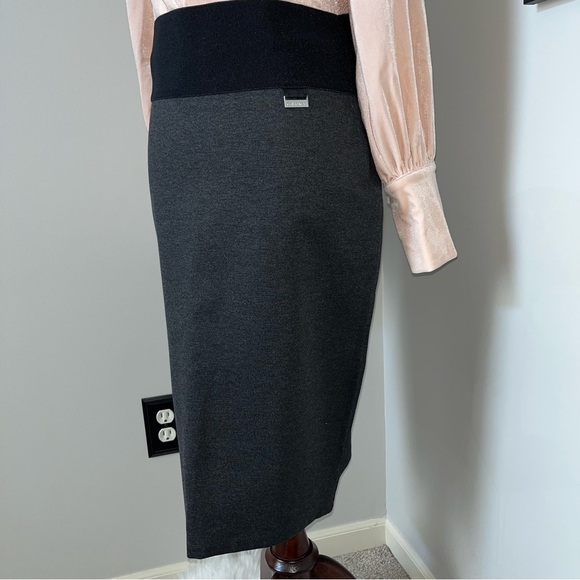 ❤️ NWOT. Calvin Klein Midi Bodycon Skirt. - Picture 4 of 14